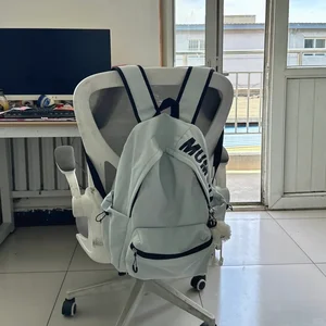 双肩包