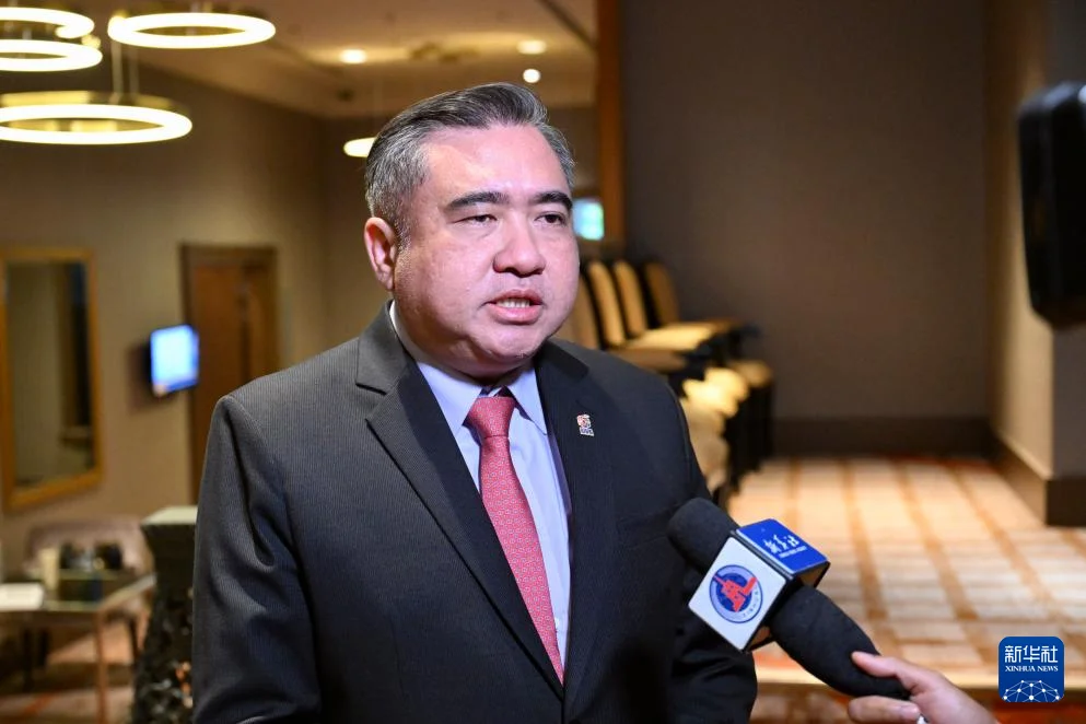 专访｜航空“双枢纽”加速马中合作——访马来西亚交通部长陆兆福