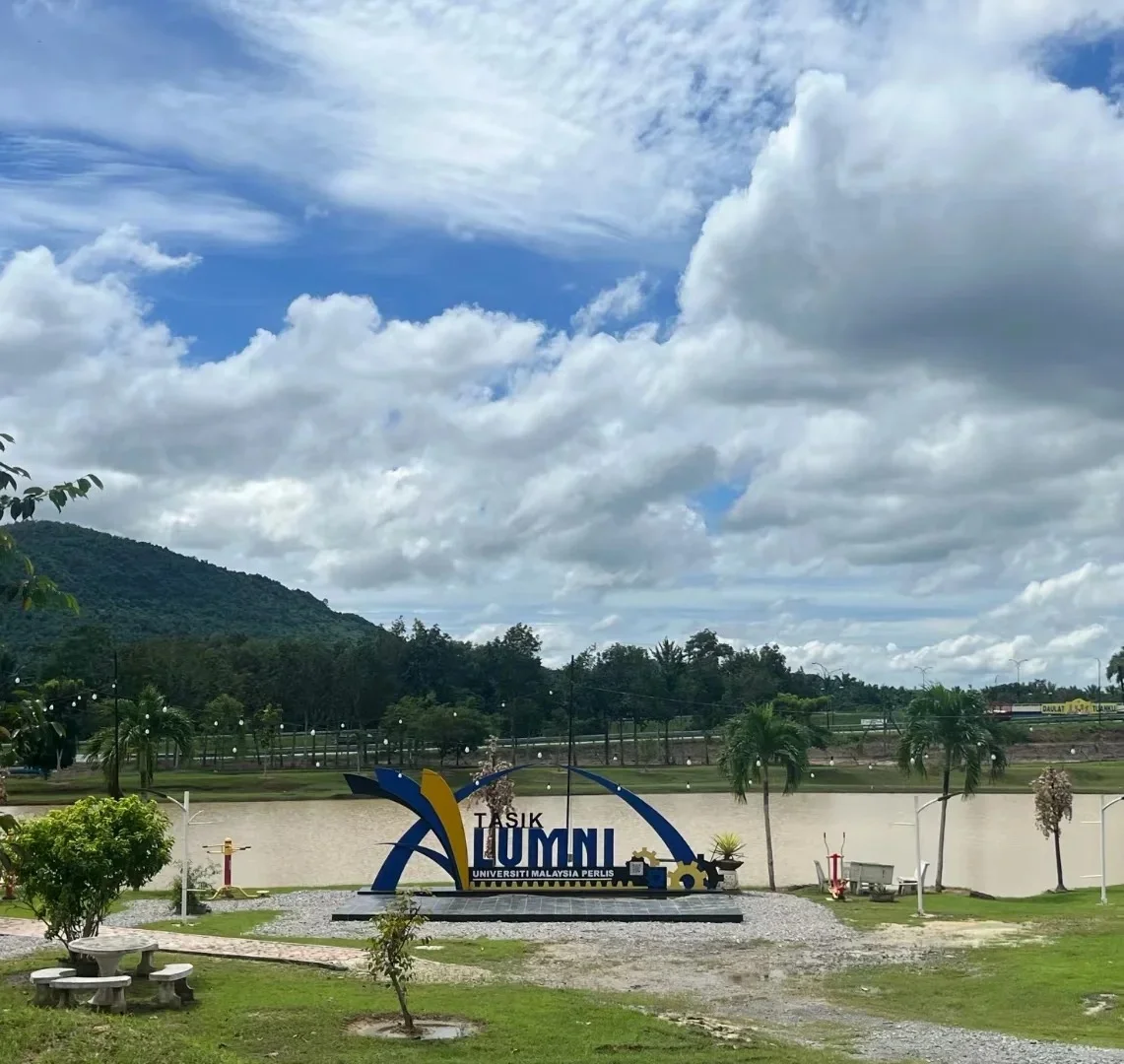 玻璃市马来西亚大学(Universiti Malaysia_11_Tony Choo_来自小红书网页版.jpg