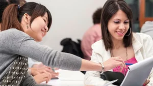 留学生兼职与实习政策：合法打工与职场入门