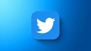 如何通过 Twitter（现为 X）的 API 获取社交媒体数据进行分析