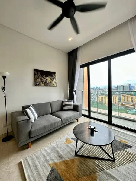 出租 | Lucentia Residences